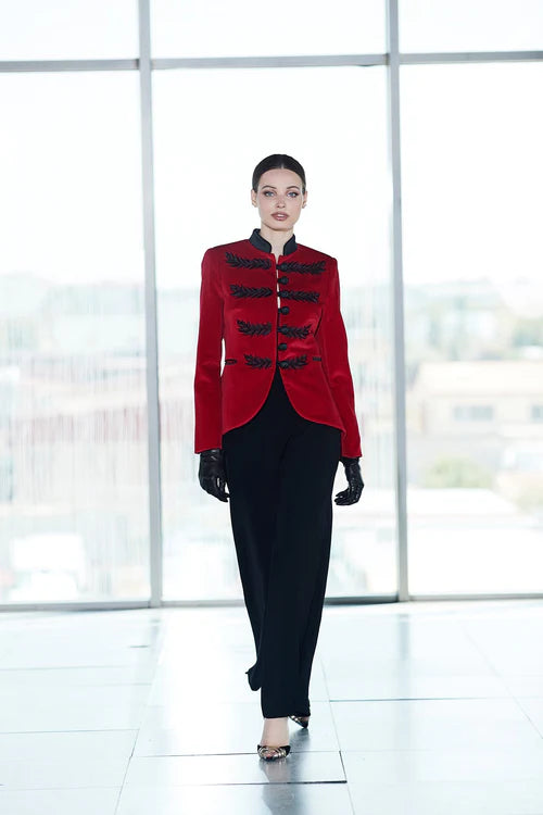 BLAZER BORDADA CARMIN RENATA VELVET
