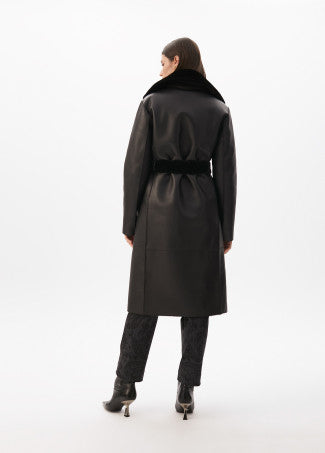 ABRIGO REVERSIBLE EFECTO PIEL Y PELO NEGRO