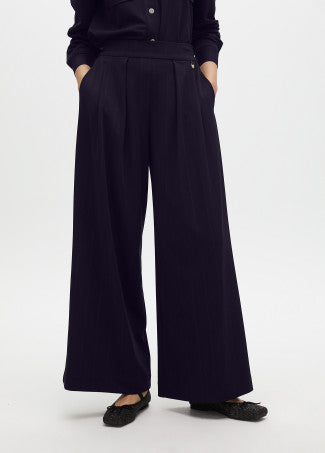PANTALÓN RAYA DIPLOMÁTICA LAMÉ PINZA. NAVY